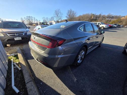2023 Hyundai SONATA SE