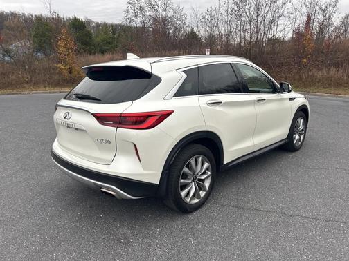 2021 INFINITI QX50 LUXE AWD