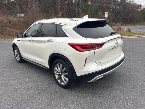 2021 INFINITI QX50 LUXE AWD