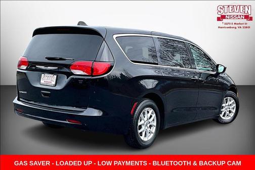 2022 Chrysler Voyager LX