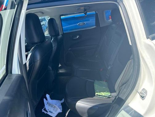 White Clearcoat 2019 Jeep Compass Limited