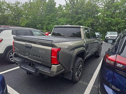 Bronze 2025 Toyota Tacoma TRD Sport