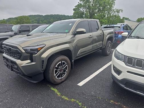 Bronze 2025 Toyota Tacoma TRD Sport