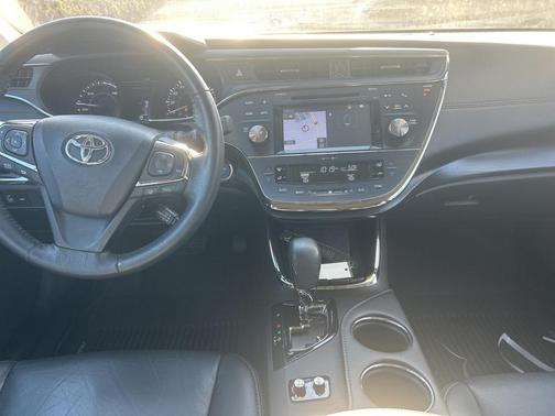 2017 Toyota Avalon Hybrid XLE Premium