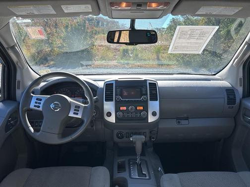 2015 Nissan Frontier SV