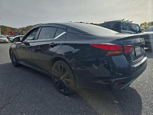 2022 Nissan Altima SR Intelligent AWD