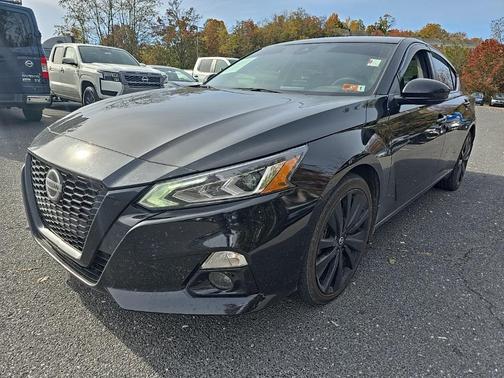 2022 Nissan Altima SR Intelligent AWD