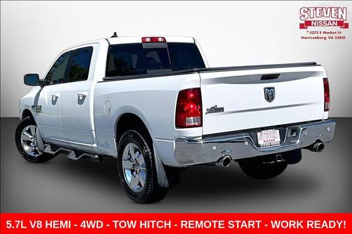 Bright White Clearcoat 2019 RAM 1500 Big Horn