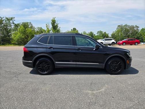 2018 Volkswagen Tiguan 2.0T SE 4MOTION