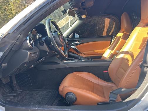 2020 FIAT 124 Spider Base