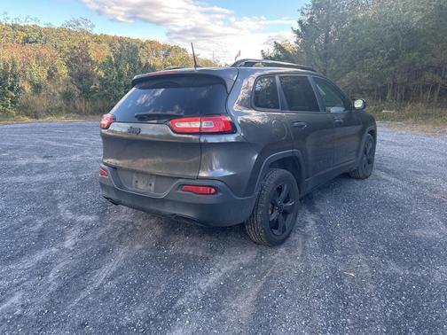 2017 Jeep Cherokee Altitude