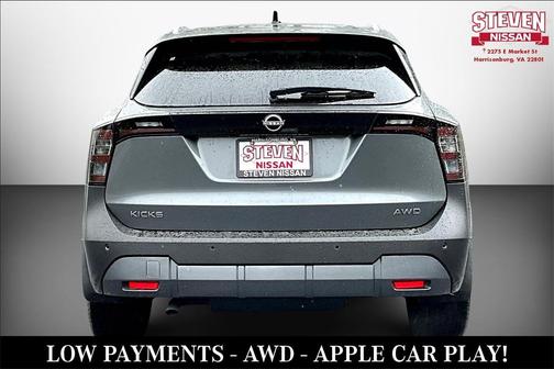 2025 Nissan Kicks SV
