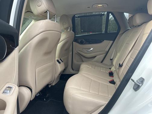 2020 Mercedes-Benz GLC 300 4MATIC