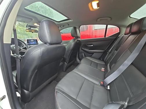2022 Nissan Sentra SR