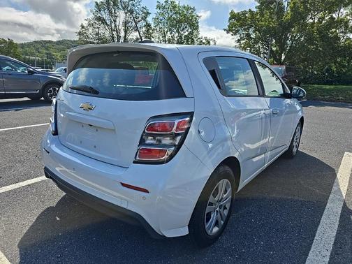 2020 Chevrolet Sonic FWD Hatchback 1FL 5-Door