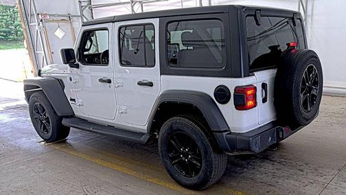 Bright White Clearcoat 2023 Jeep Wrangler Sport