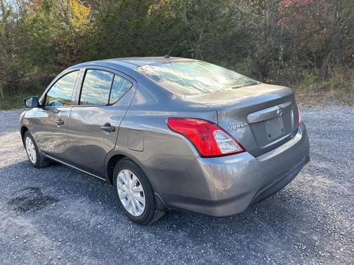 2019 Nissan Versa 1.6 S
