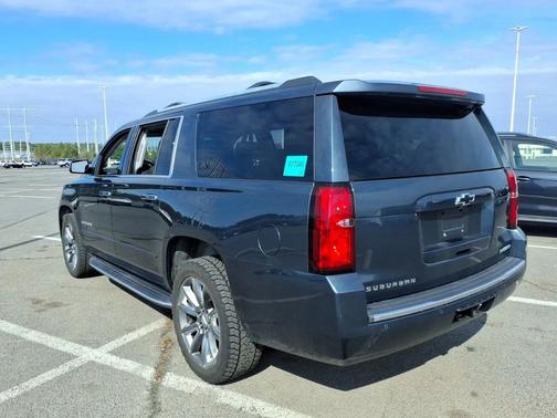 Shadow Gray Metallic 2020 Chevrolet Suburban Premier