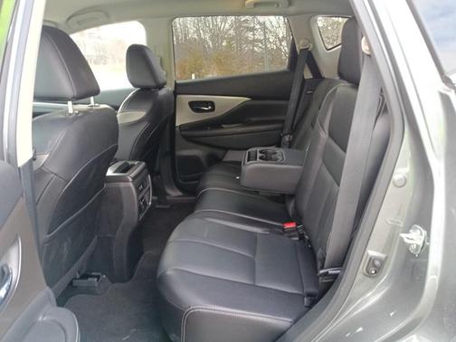 2023 Nissan Murano SL FWD