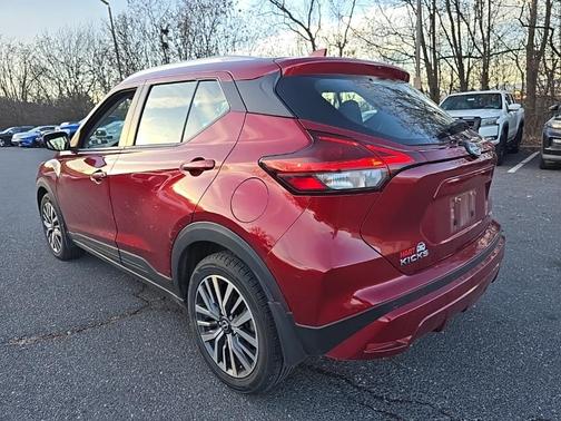 2023 Nissan Kicks SV