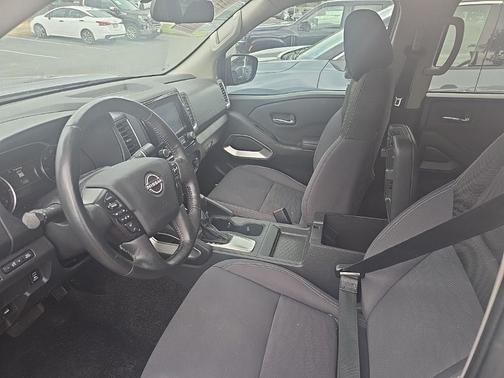 Gun Metallic 2023 Nissan Frontier SV