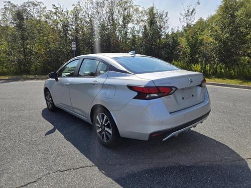 2021 Nissan Versa 1.6 SV