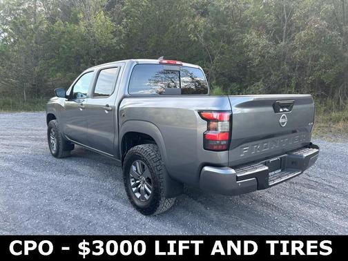 2025 Nissan Frontier SV