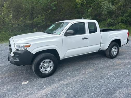 2017 Toyota Tacoma SR