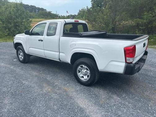 2017 Toyota Tacoma SR