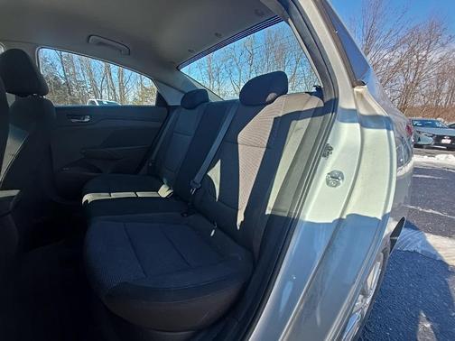 2022 Hyundai Accent SEL