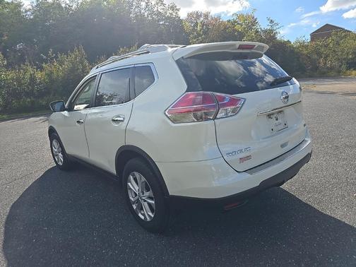 2016 Nissan Rogue SV