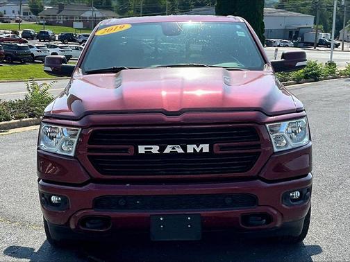 Delmonico Red Pearlcoat 2019 RAM 1500 Big Horn