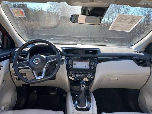 2017 Nissan Rogue Sport SL