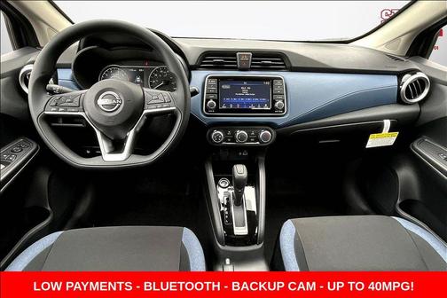 Gun Metallic 2025 Nissan Versa 1.6 SV