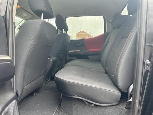 2020 Toyota Tacoma SR5