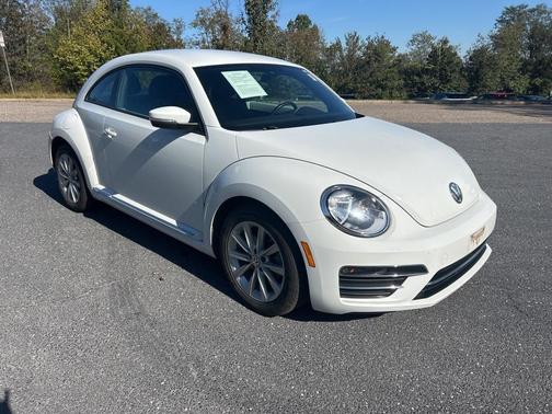 2017 Volkswagen Beetle 1.8T SE