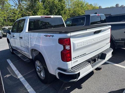 Summit White 2023 Chevrolet Silverado 1500 Custom