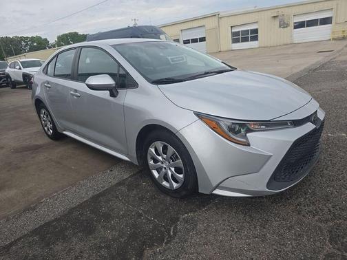 Classic Silver Metallic 2022 Toyota Corolla LE
