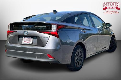 2022 Toyota Prius LE