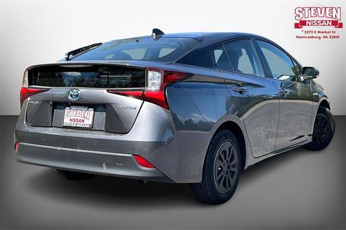 2022 Toyota Prius LE