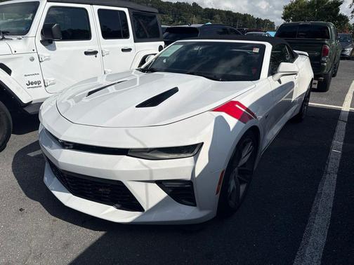 Summit White 2018 Chevrolet Camaro 2SS