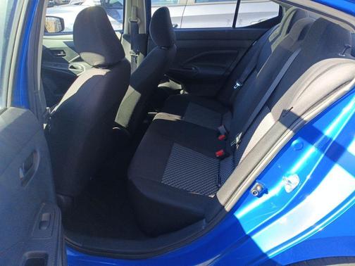 2021 Nissan Versa 1.6 S