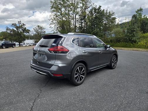 2020 Nissan Rogue SL
