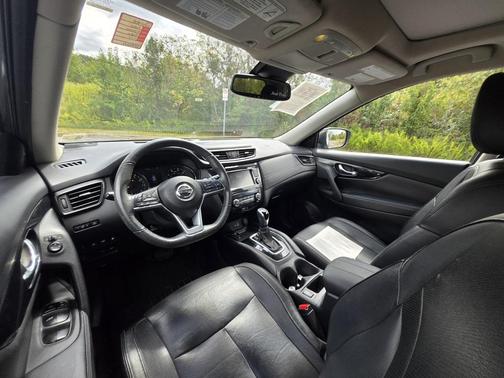 2020 Nissan Rogue SL