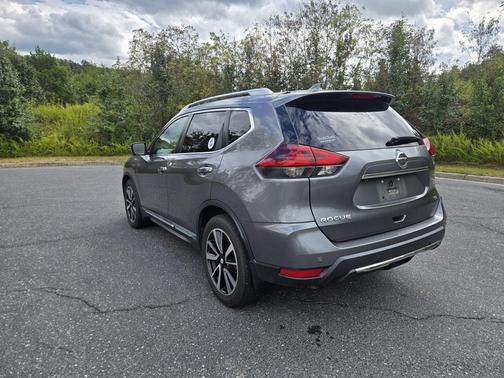 2020 Nissan Rogue SL