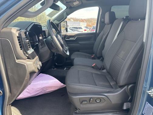 Lakeshore Blue Metallic 2025 Chevrolet Silverado 2500 LT