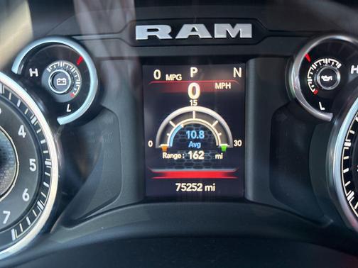 2020 RAM 2500 Tradesman Crew Cab 4x4 6'4' Box