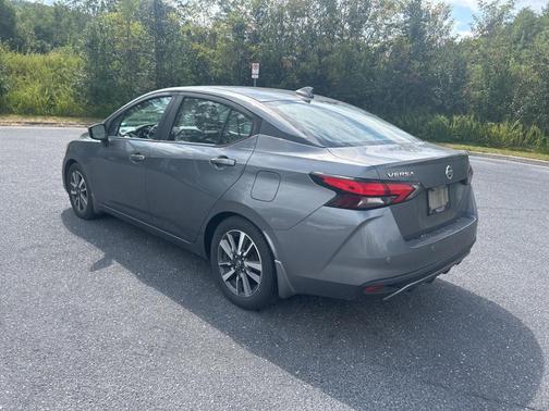 2020 Nissan Versa 1.6 SV