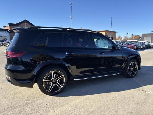 2026 Mercedes-Benz GLS 450 4MATIC