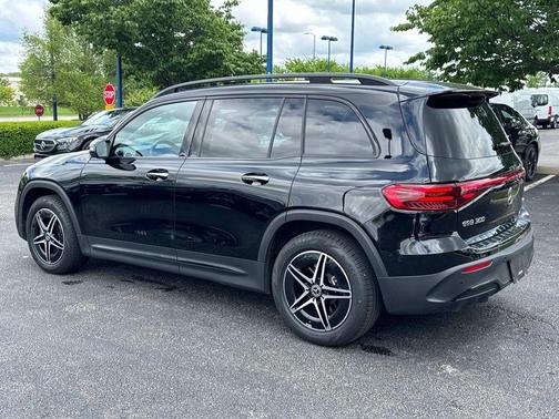 2024 Mercedes-Benz EQB 300 Base 4MATIC